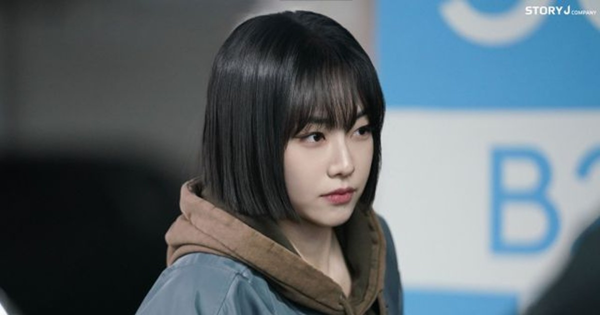 ‘트웰브’ 강미나,…