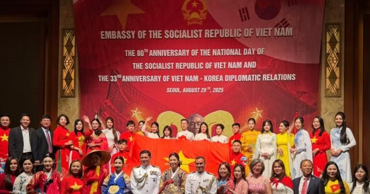 Đại sứ quá…