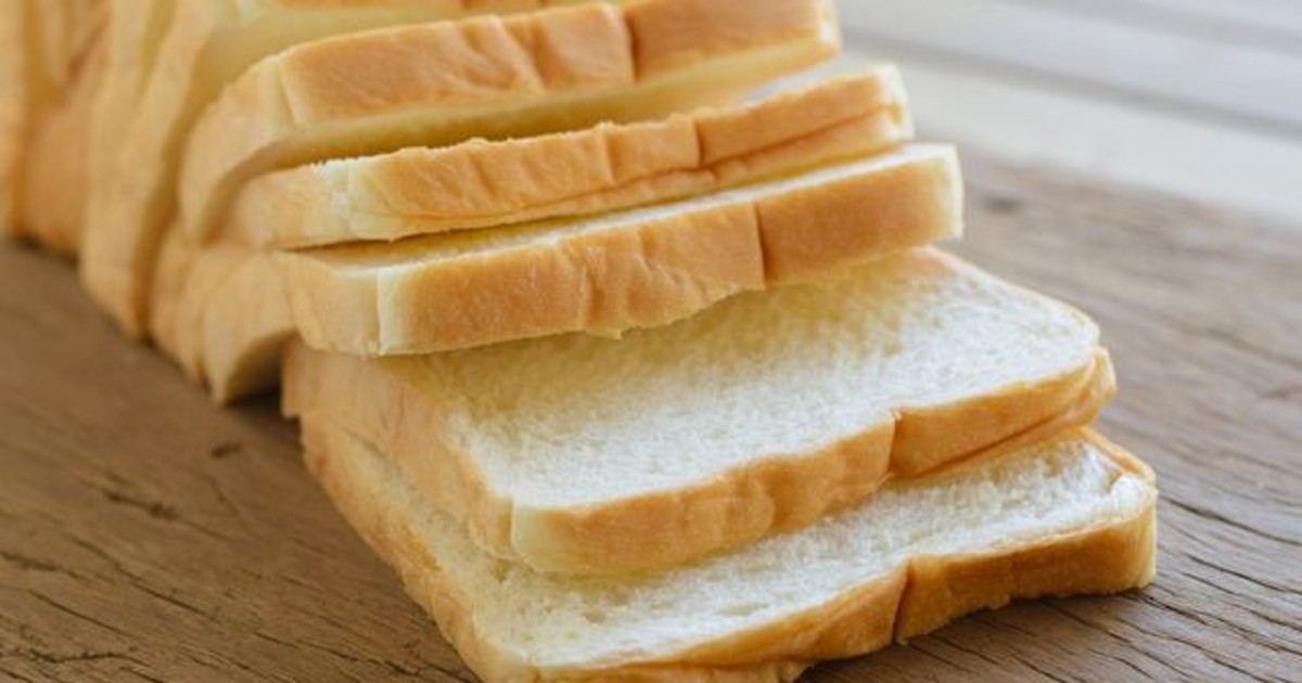 딱딱하게 굳은 식빵…