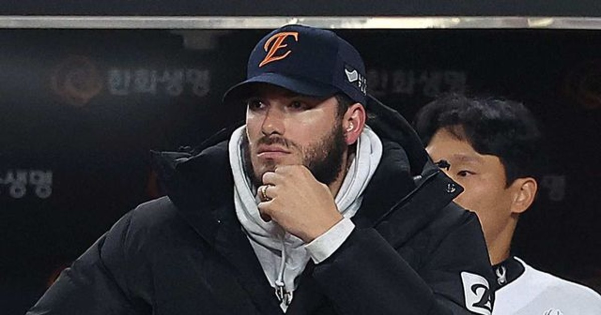 LG에게 패하자 폰…