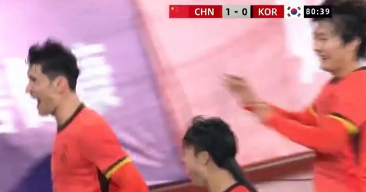 韓 축구, 중국에 …