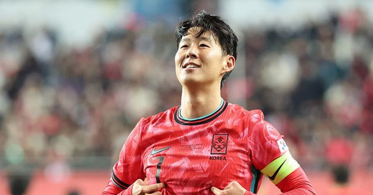 손흥민 환상 프리킥…