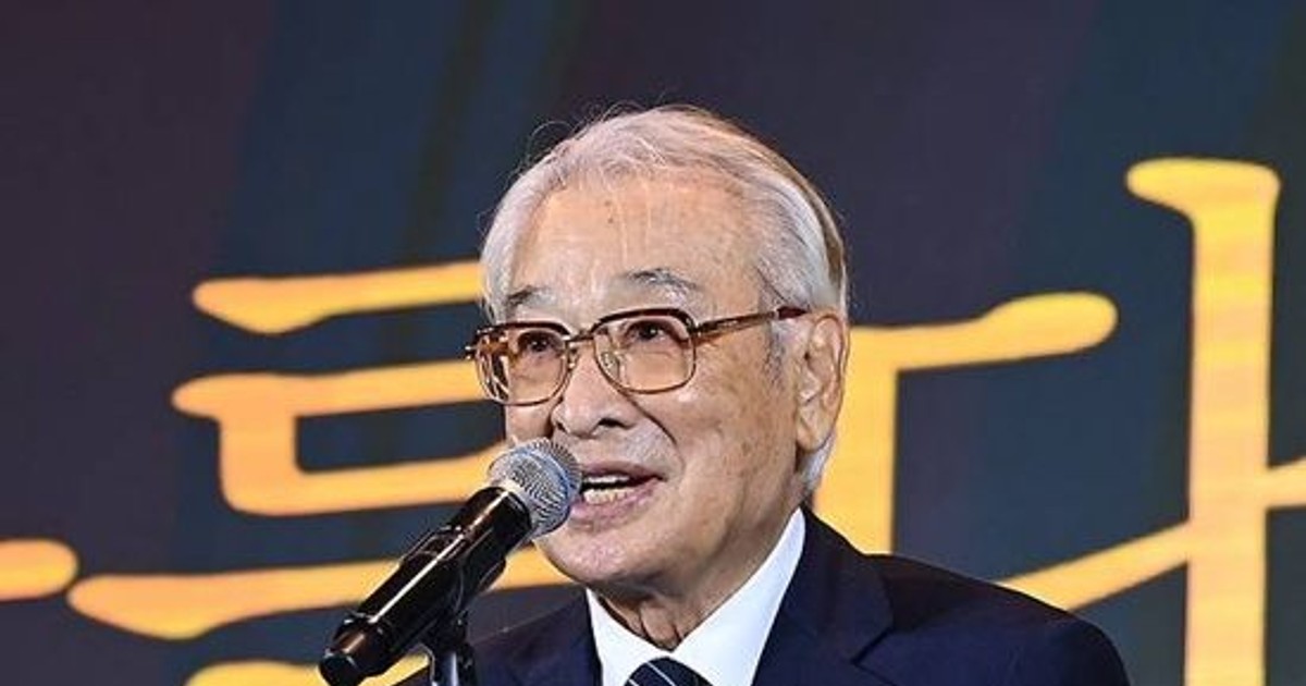 70년 활동 남기고…