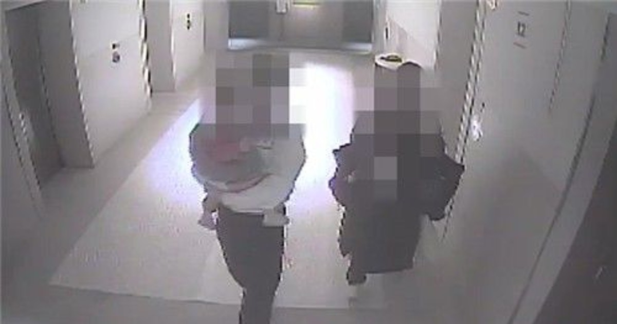 제자 부적절한 만남…