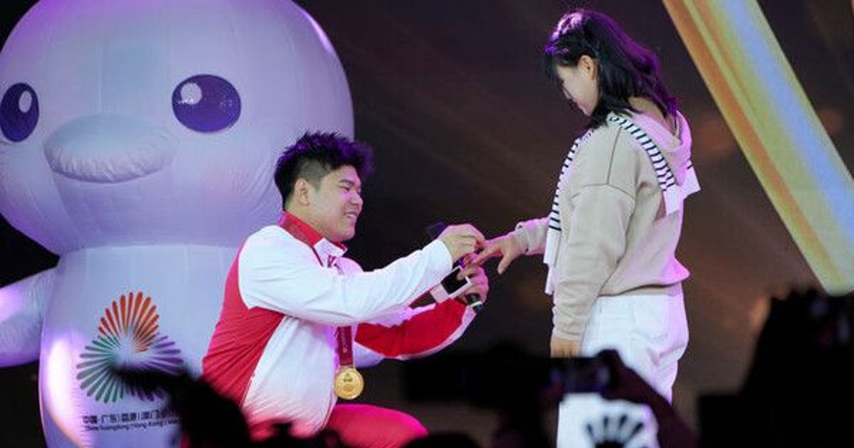 "과부는 미덕, 이…