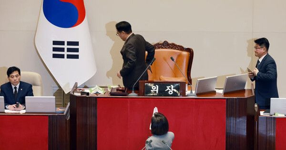 與 정무위원들 "국…