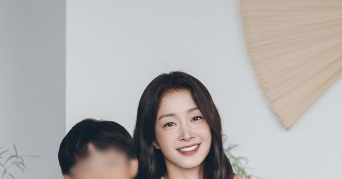 이시영 '이혼 후 출산' 가족사진, 전 남편 소름 돋는 반응