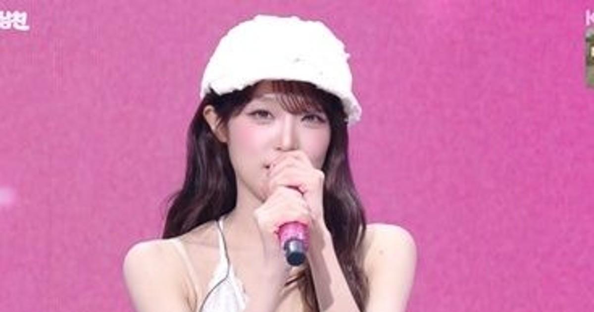 대세 가수 최예나가 사우나에서 얼굴을 가릴 수밖에 없었던 이유