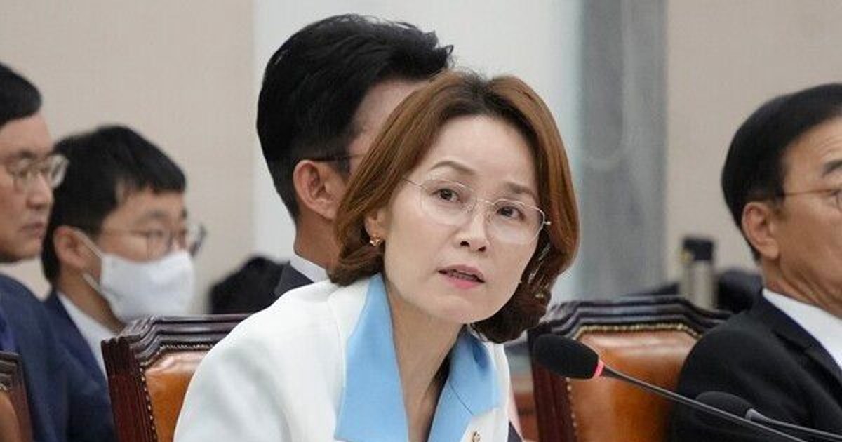 국가 지원금으로 페이백 받은 예술계 실체